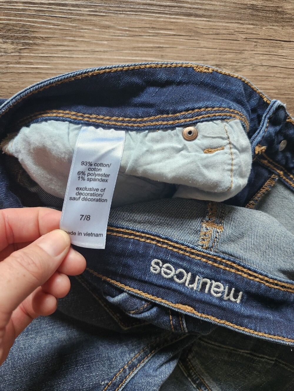 Maurices Faded Medium Wash Blue Denim Shorts - Picture 4 of 4